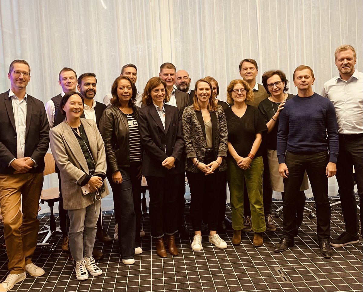 Our Group CEO <a href="/Cheydema/">Christel Heydemann</a> came to the <a href="/orangebusiness/">Orange Business</a>’ management team seminar earlier today. Quite a unique opportunity to spend quality time together and discuss our transformation journey. We are lucky to be part of a much bigger Group and at the heart of its strategy ! 🧡