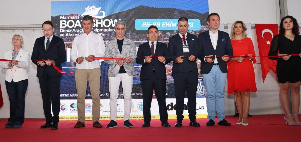 CihatAlagoz's tweet photo. Marmaris Ticaret Odası'nın öncülüğünde İdeal Fuarcılık tarafından düzenlenen "Marmaris Boat Show Fuarı"nın açılışını bugün gerçekleştirdik. https://t.co/1O9EEs9ekk