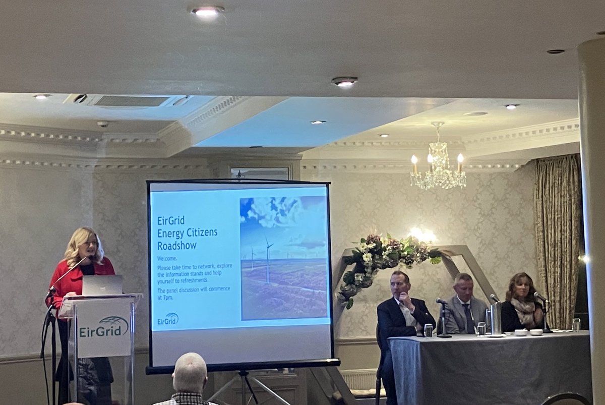 EirGrid’s Head of Public Engagement @DooleySinead kicks off proceedings at the Kilkenny leg of our Energy Citizens Roadshow series We’ll also hear from our colleagues at @ESBNetworks & @SEAI_ie, as well as a range of local exhibitors