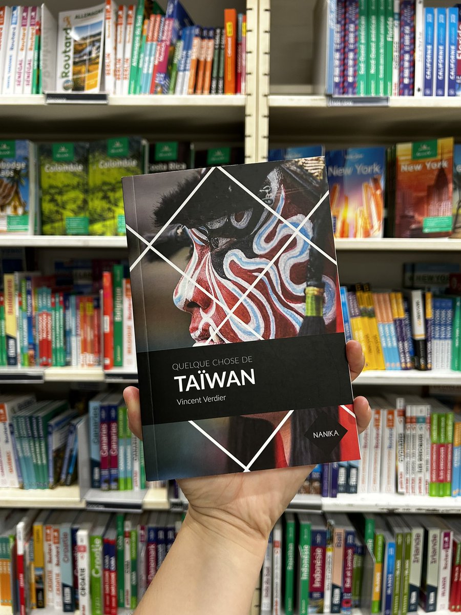 « Livre qui fait voyager, très bien écrit, avec de très jolies illustrations » : fnac.com/a17676716/Vinc…