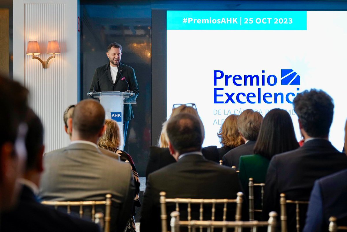 Cámara Alemana ESP (@ahk_es) on Twitter photo Arrancan los #PremiosAHK 2023 en el @RosewoodVillaMagna. Estos son nuestros finalistas: <a href="/BayerEspana/">Bayer España</a>, @Benteler_Group, <a href="/BoehringerES/">Boehringer Ingelheim España</a>, <a href="/CovestroES/">Covestro España</a>, <a href="/EQSGroup/">EQS Group</a>, <a href="/HARTMANN_Spain/">HARTMANN España</a>, Gedia, Jungheinrich Digital Solutions, @Messer_ES, <a href="/MBenzEspana/">Mercedes-Benz España</a>, <a href="/siemens_es/">Siemens España</a>, <a href="/VekaIberica/">VEKA Ibérica</a> y Witzenmann Arrancan los #PremiosAHK 2023 en el @RosewoodVillaMagna. Estos son nuestros finalistas: <a href="/BayerEspana/">Bayer España</a>, @Benteler_Group, <a href="/BoehringerES/">Boehringer Ingelheim España</a>, <a href="/CovestroES/">Covestro España</a>, <a href="/EQSGroup/">EQS Group</a>, <a href="/HARTMANN_Spain/">HARTMANN España</a>, Gedia, Jungheinrich Digital Solutions, @Messer_ES, <a href="/MBenzEspana/">Mercedes-Benz España</a>, <a href="/siemens_es/">Siemens España</a>, <a href="/VekaIberica/">VEKA Ibérica</a> y Witzenmann
