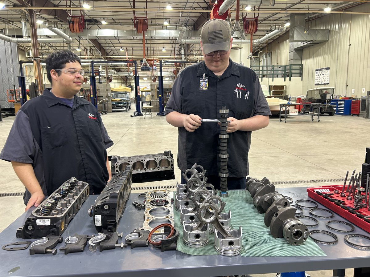wyotech's tweet photo. Because we still play with blocks π© π€ #WyoTech #tradeschool #Knowyourbrand #Forgeyourpath #Learnatrade #Trades #Technicalschool #handsonschool https://t.co/Ma5zjgqTKQ