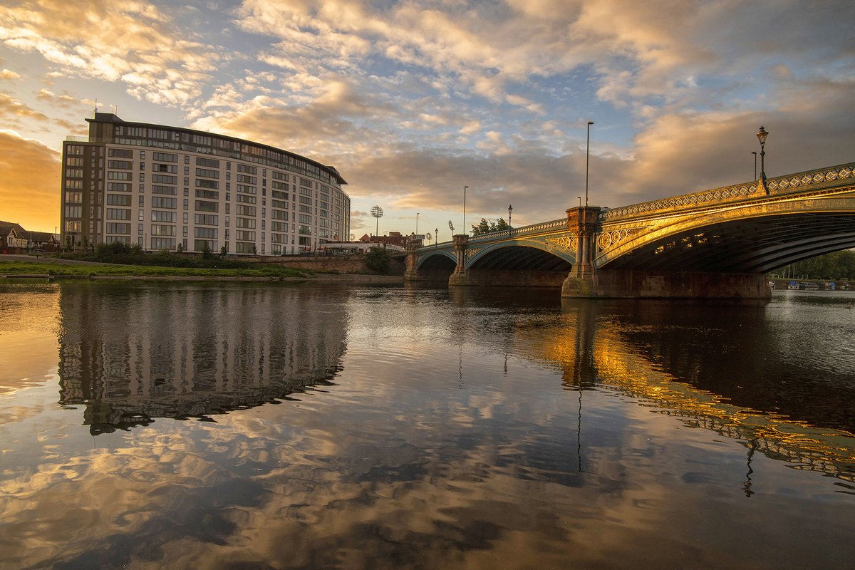 Golden Bridge Beautiful morning light and reflections on the River Trent at Trent Bridge :) #Nottingham