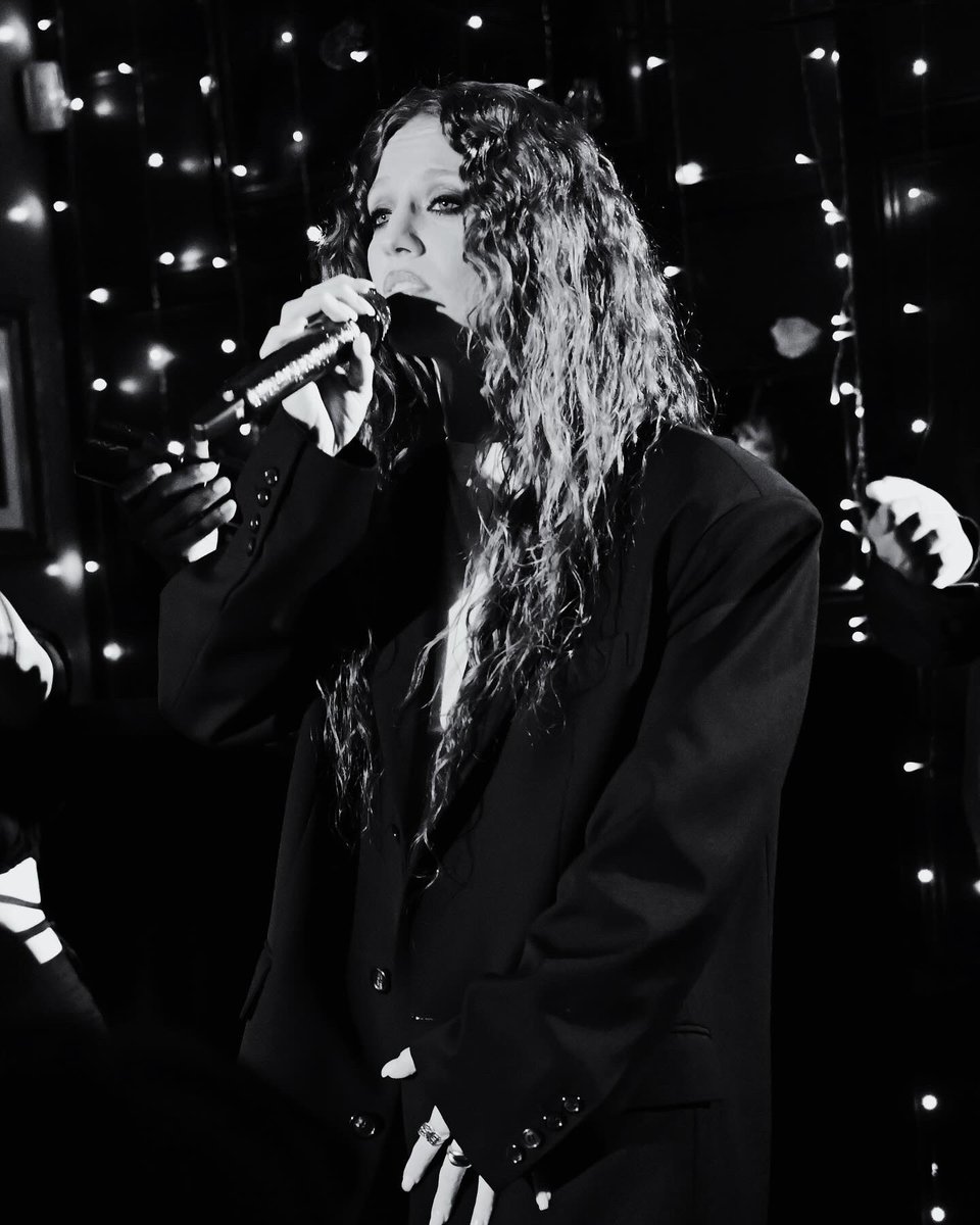Jess Glynne tweet media