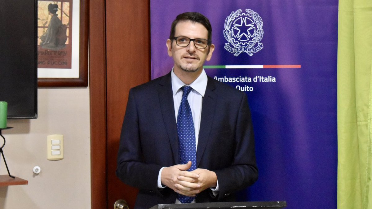 Italy in Ecuador tweet media
