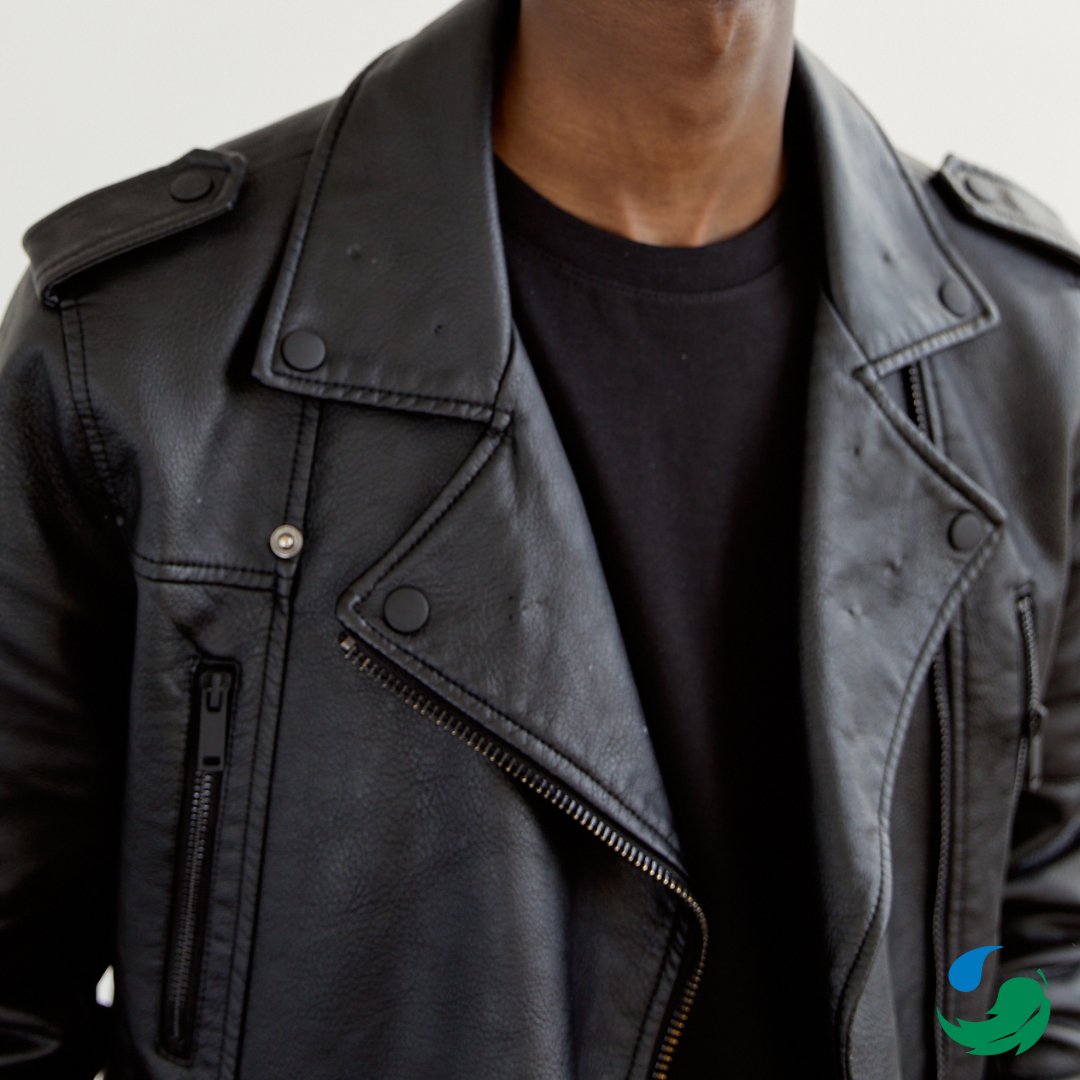 MauiDry's tweet photo. Keep your go-to leather jackets looking lush with our care!✨

https://t.co/PfhwOSdrnN #GreenEarthCleaning #EcoFriendly #DryCleaning  #Wailuku #Kahului #Maui #Suede #Leather https://t.co/F8wI1S2i83