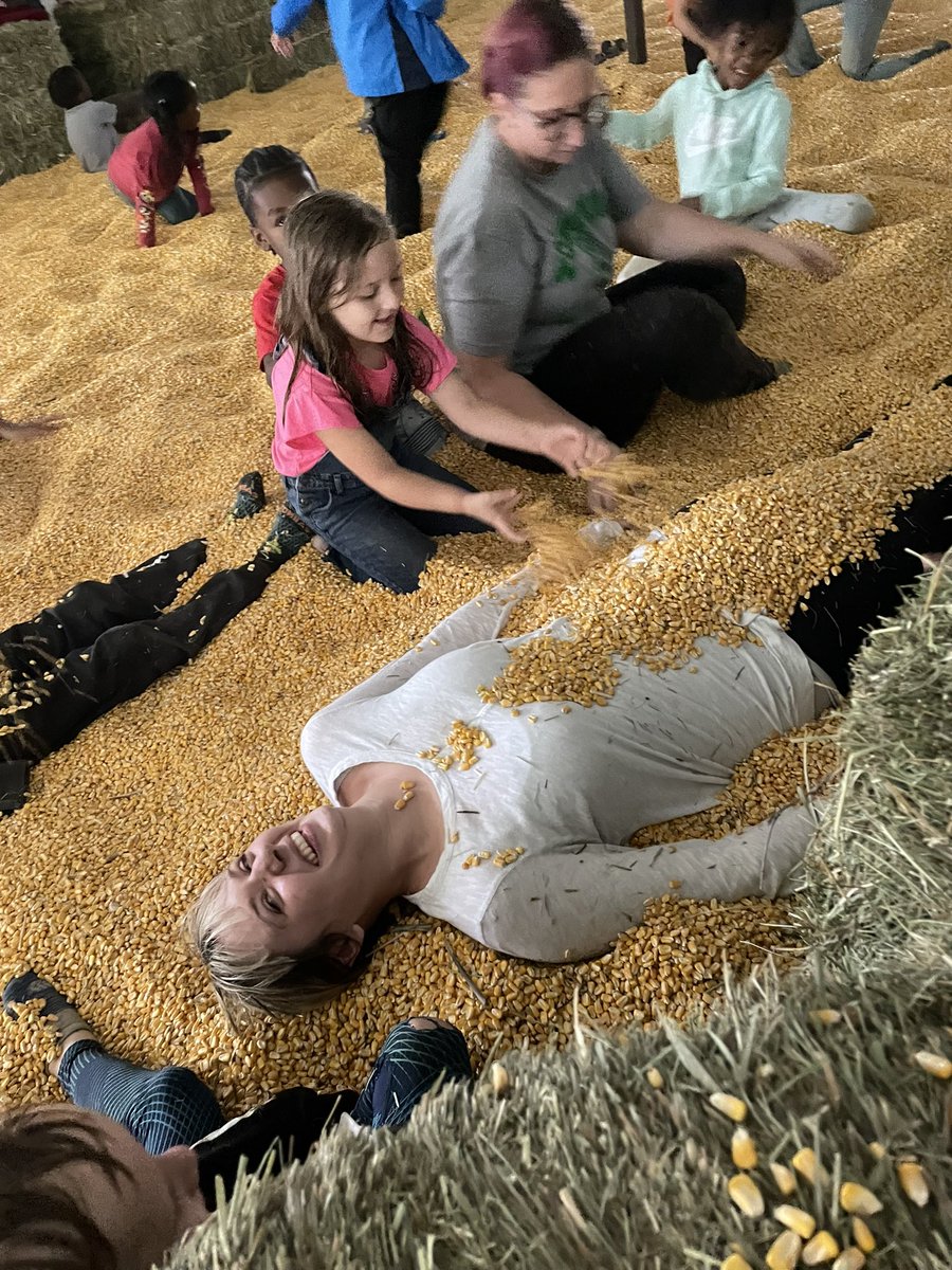 SallyRolf's tweet photo. Rain or Shine @ToppingBulldogs know how to have a good time at @CarolynsPatch! The corn pit was the perfect way to stay dry! https://t.co/G4AUFTUEBL