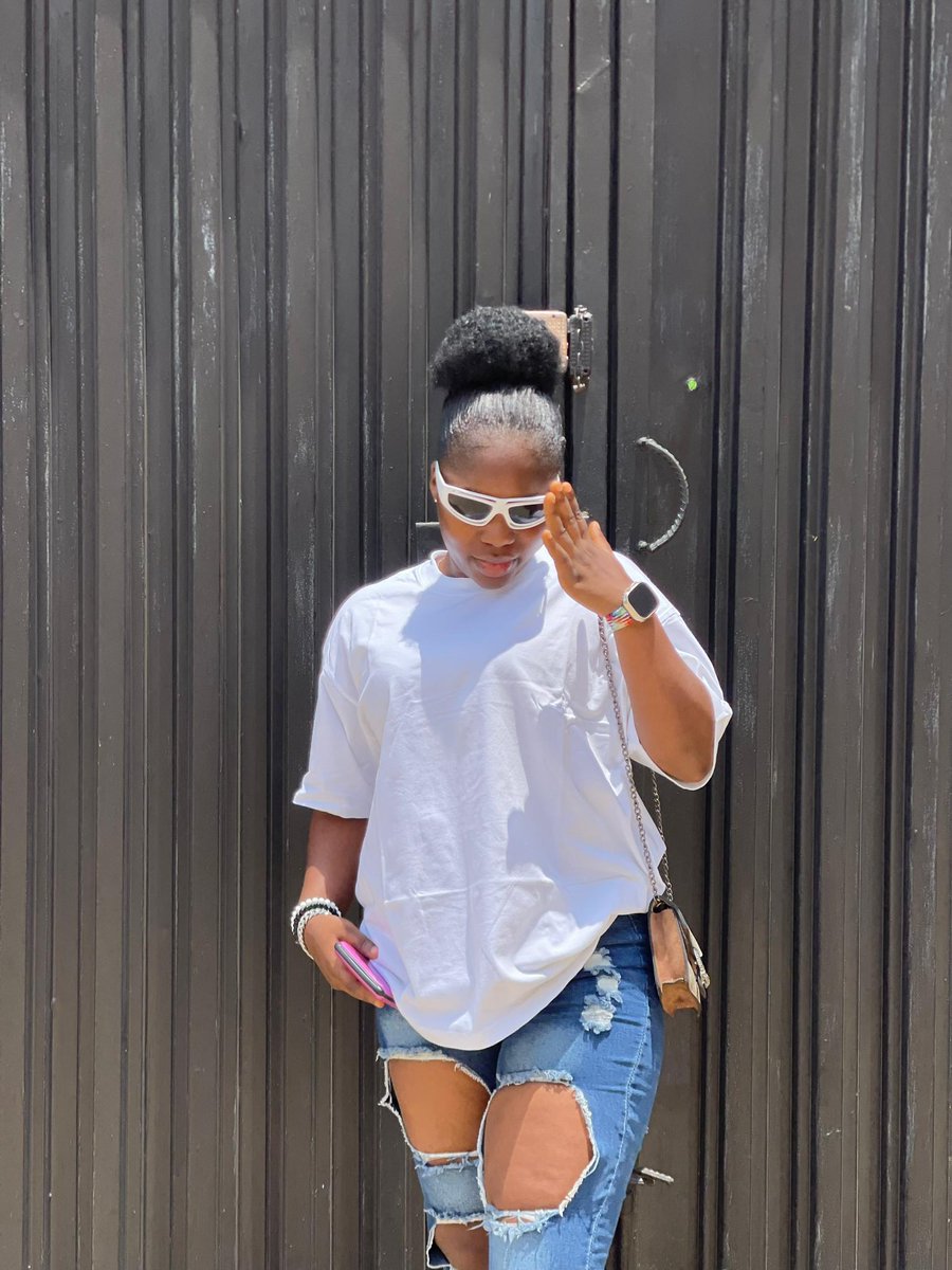 Princess_darmi's tweet photo. Living in the moment 😇😎❤️ https://t.co/RHX2Q4bi9P
