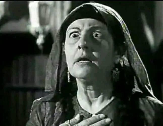 hatchepsot's tweet photo. لما تستغرب وقاحة البعض في الأذي افتكر
-ريـا- لما قالت لـسـكينة
"الولية عضت أيدي وأنا بخـنقها تقولشِ عدوتها". https://t.co/BA8DAA7Ju9