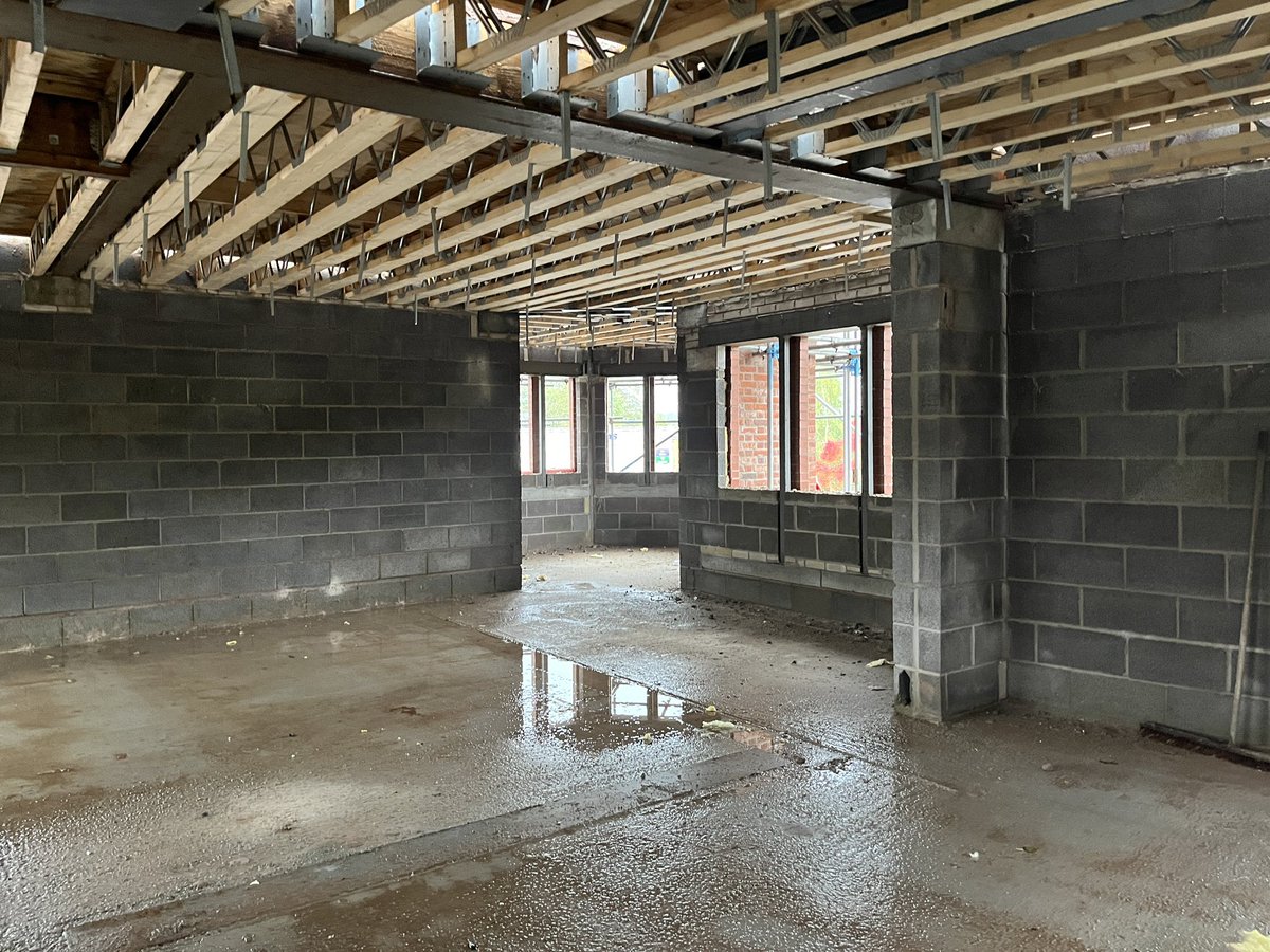 Site visit earlier this week to one of our bespoke superhomes, the weather wasn’t too good but the site steam are still making good progress. 

@bespokeconstruction

#wma #architecture #superhome #newbuild #progress #shropshire #newport #rural