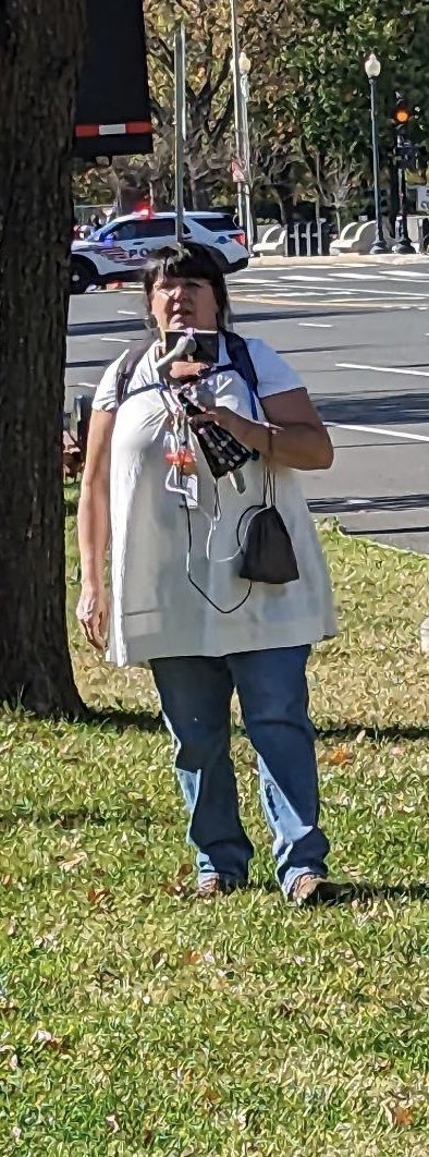 DC_RATS_'s tweet photo. Glorybeefreedom, AKA Jennifer Oberholtzer, is not press, nor is she “just asking questions.” She has a fake press pass and is a fascist J6er who has been one of the main streamers at #FreedomCorner

She is anti-Semitic and anti-Palestinian.

She films faces: do not engage. https://t.co/dNasQugD3r