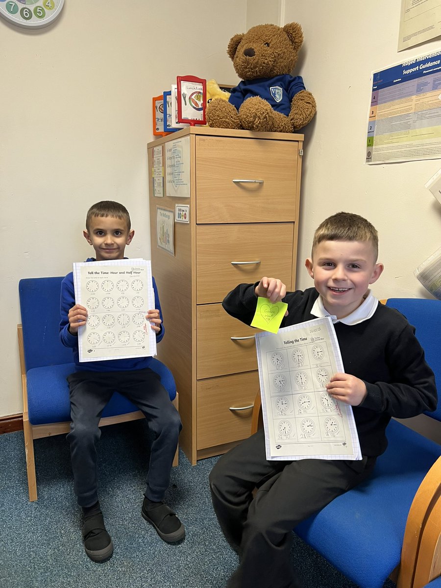 💛💛💛 Golden Heart 💛💛💛 a lovely Golden Heart moment for <a href="/MrsStuartVPS/">Mrs Stuart VPS</a>  and myself today. These boys worked really hard on their telling the time task and spoke confidently about their knowledge of time! <a href="/MissLMcPherson/">Miss McPherson</a>