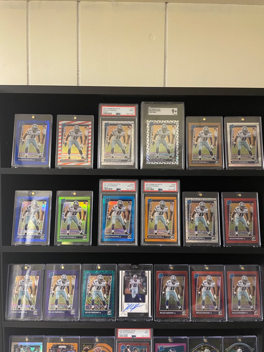 Dylan49365135's tweet photo. @CardPurchaser Missing Rocket, Purple /50, Orange Scope /79, Pink Velocity /79. Other higher end cards I doubt I have budget for https://t.co/rfsC48J9X3