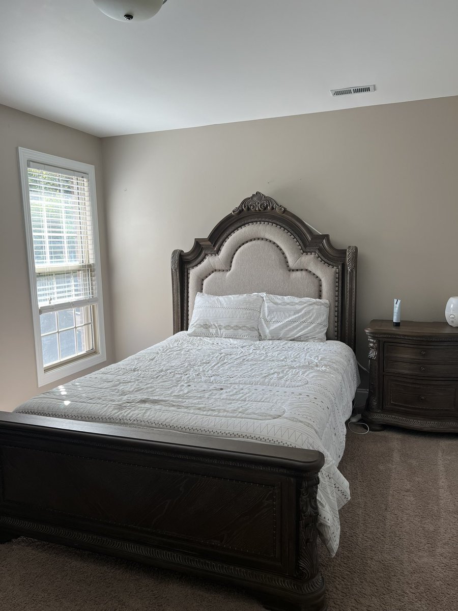 This is an empty bedroom of one of our foster families just waiting to welcome our kids HOME. <a href="/GovernorKayIvey/">Governor Kay Ivey</a> #OpenOurHomes