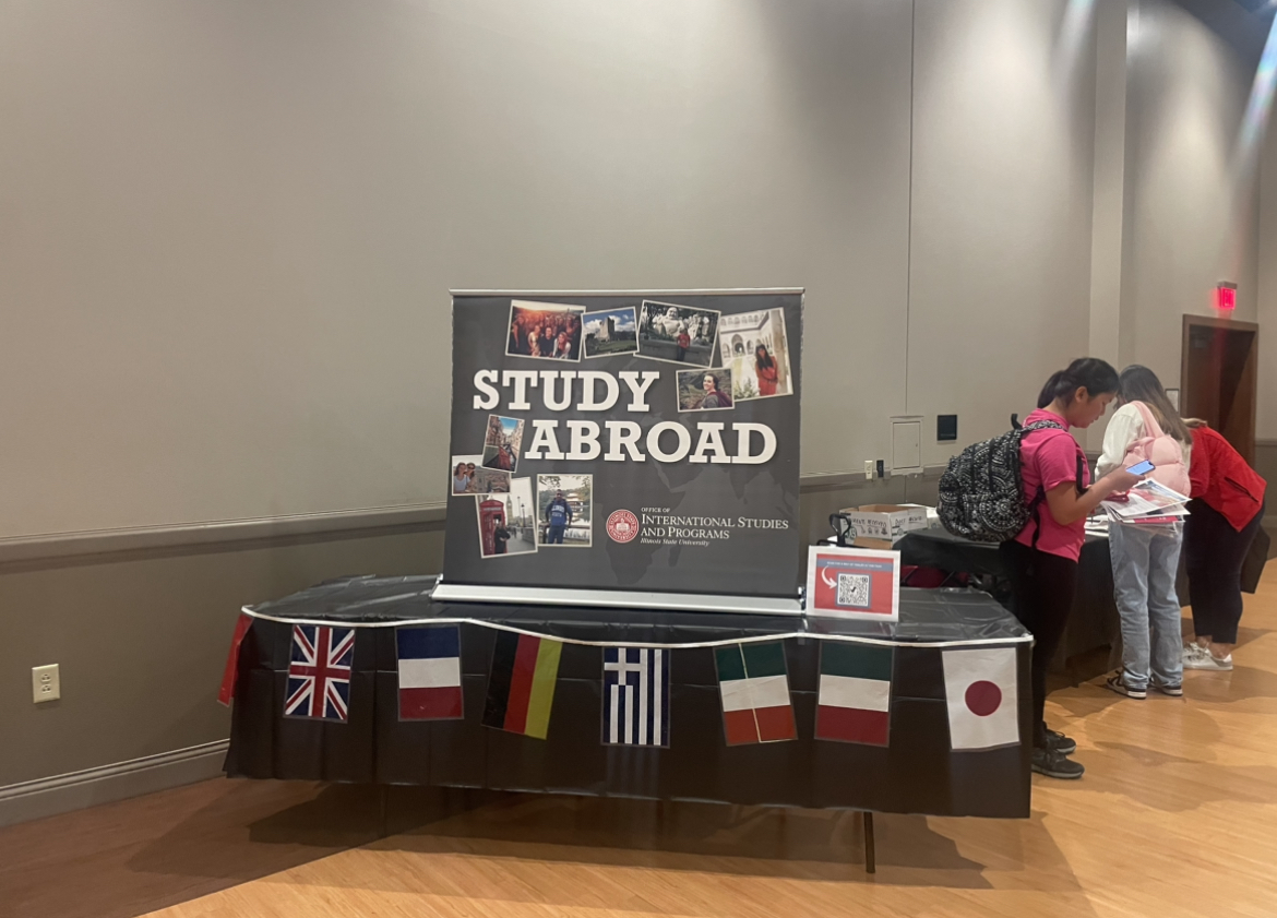 So many fun goodies here! Just grabbed some stickers and chocolate :)