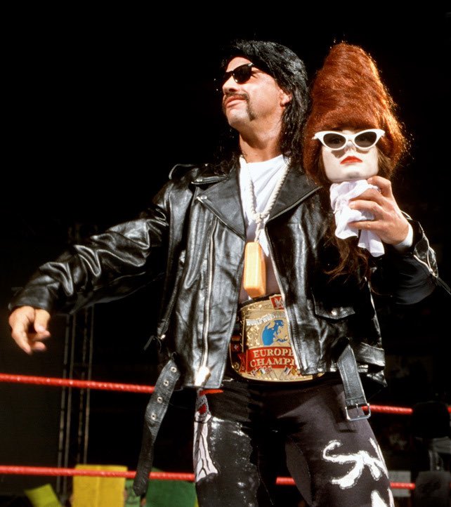 EoGWrestling's tweet photo. People looking rad with the European Championship🇪🇺🧵:

#2: @TheRealAlSnow

Reign: 48 days.

Defeated: Perry Saturn on #SmackDown 

Defences: Tazz / X-Pac / Test / Albert

Lost To: William Regal on #WWERaw 

#WWE #OVW #NetflixWrestlers @ovwrestling https://t.co/ADt6BDz9j9