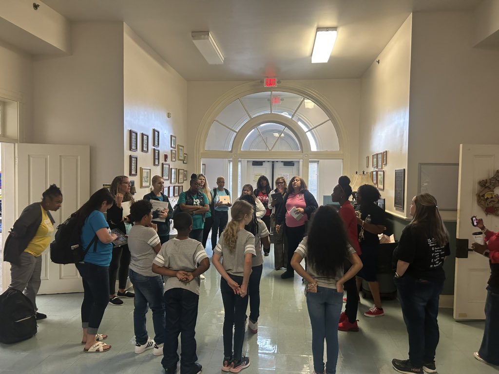 BibbSTEMed's tweet photo. Bibb County School @AlexIIEinsteins welcomed Newton County teachers and district administrators into our school today to learn about GaDOE STEM education.  😀@BibbSchools #BibbSTEMed #CERs #journaling #PBLs #interdisciplinaryteaching #futureengineers https://t.co/RQMcR336zJ