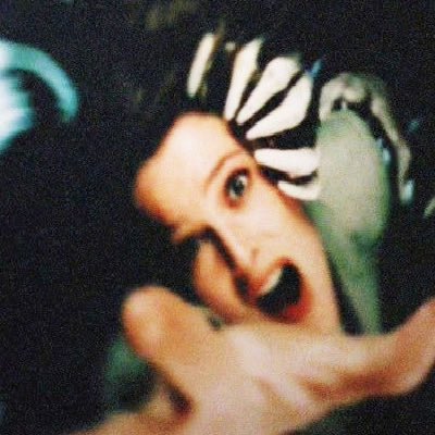 Taylor tweet media