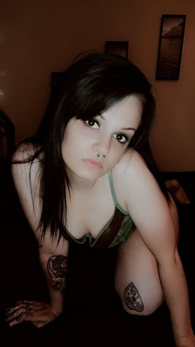 Wanna cum play? 😈 https://t.co/WxVmu0HAyK<a href="/tag/worship"class="tags"><span>#worship</span></a><a href="/tag/sleeptoken"class="tags"><span>#sleeptoken</span></a>