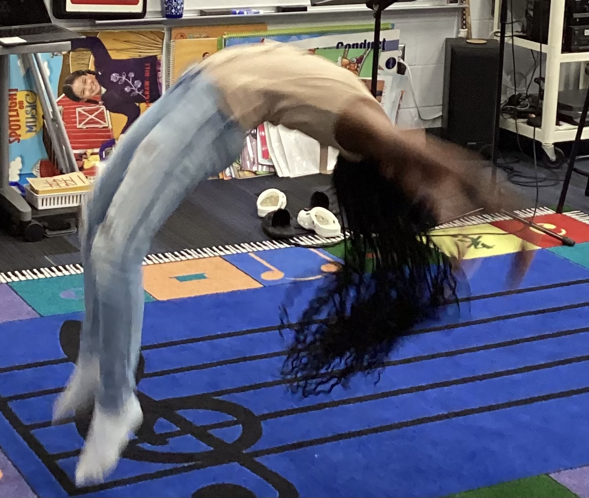 bwsapp94's tweet photo. @theSMSD,@BriarwoodElem,@Bulldogs512 

Older students at Briarwood Studied Hip Hop, since this year is it's 50th anniversary.  A lot of AMAZING  Hip Hop &amp; Break dance moves were demonstrated in music class 👋. https://t.co/XGa7neM4Hs