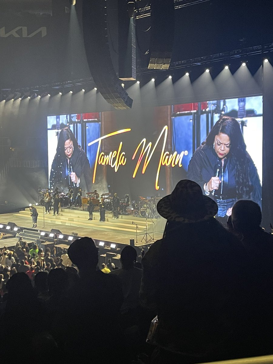 queensmarcus's tweet photo. Reunion Tour 2023!! @DAVIDANDTAMELA stole the show!! https://t.co/JU0mzEEuB4