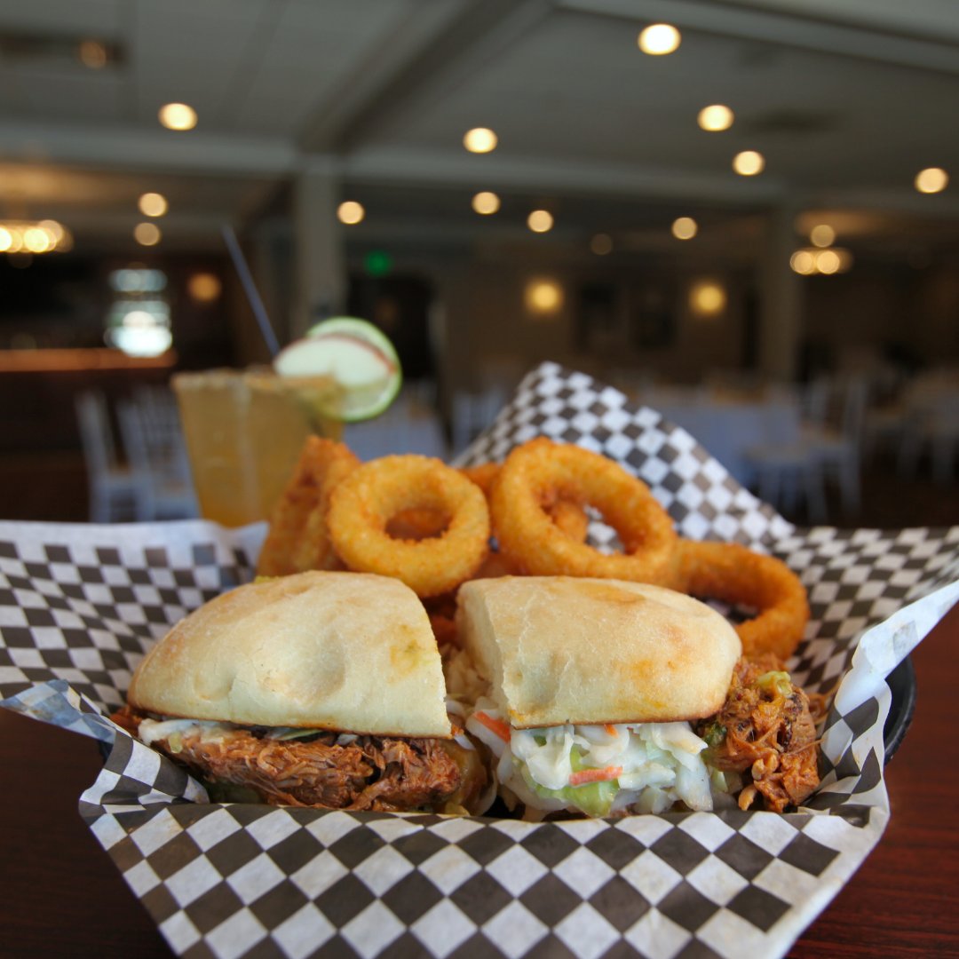 Chelo's Bar & Grille tweet media