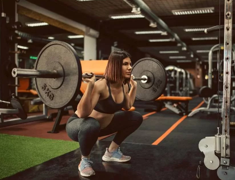 ➡ Musculação queima mais gordura do que cardio, diz estudo de Stanford

Estudo com diabéticos mostrou que a musculação é mais eficiente para queimar gordura, pois a massa magra tem maior exigência energética

Leia: bit.ly/3MhUWoy