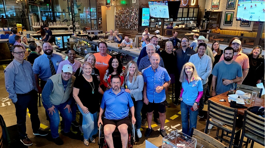 GEDallasChamber's tweet photo. Welcome back @Jesse Simmons ! His first time back for our #Networking Happy Hour at @whiterockalehouse & Brewery! It was rainy weather so appreciate everyone who came out on this soggy afternoon.
#GEDCC #Networking #HappyHour #BringAFriend #EastDallas https://t.co/92HmoOAu5x