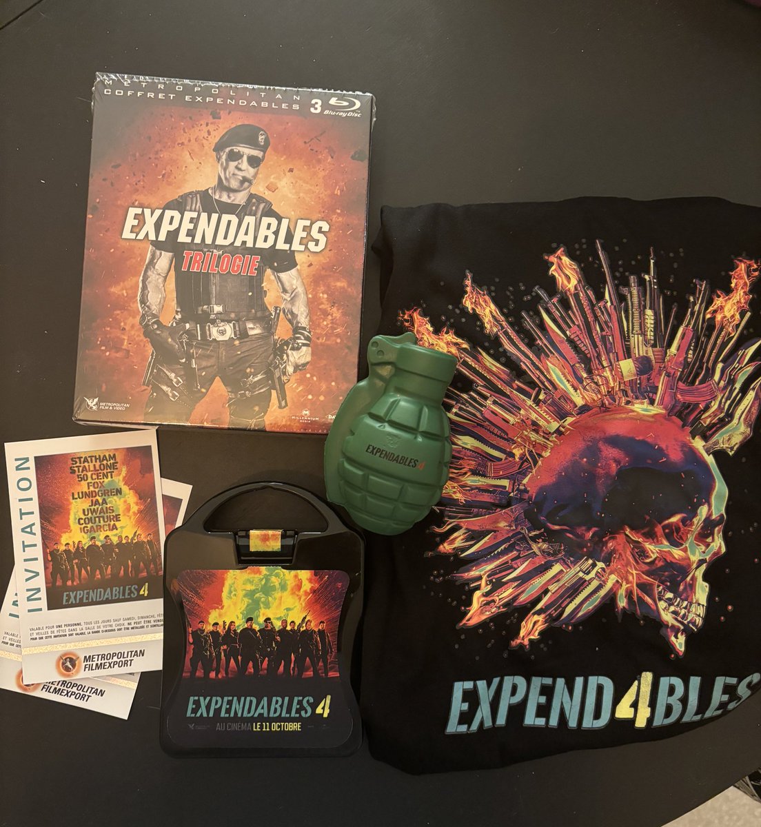 Merci <a href="/FuckCinephiles/">Fucking Cinephiles</a> !! 🤩
Trop contente de mon petit colis Expendables 4 !! 🤭🤭🤭