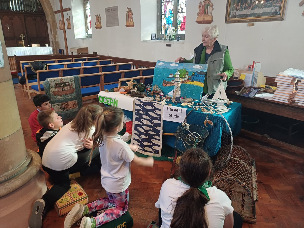 CraigfelenP's tweet photo. #cfp45 had a great visit to St Mary's Church in Clydach today learn all about Harvest. A huge thank you to all of the volunteers for inviting us. #cfpre https://t.co/7UqWVFwtw8