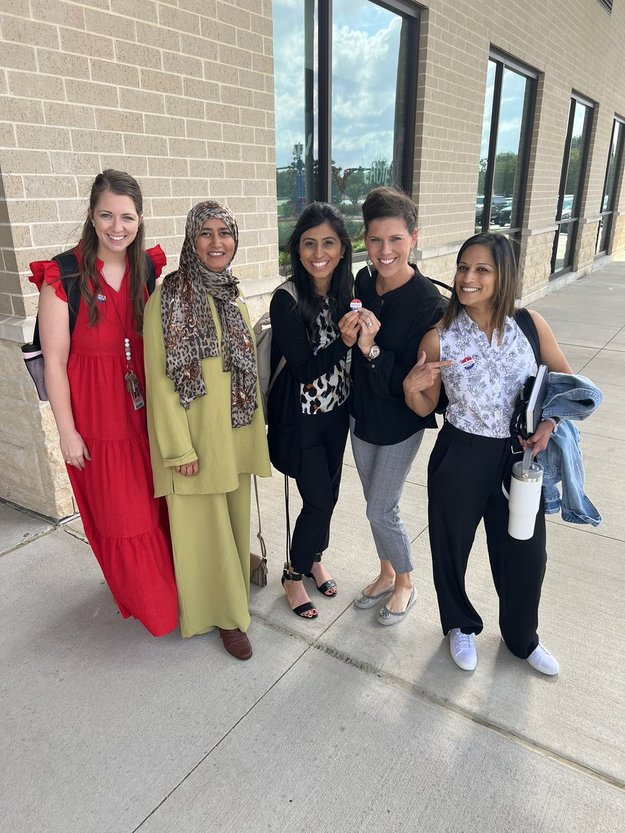 Farooq💙🐾 (@mrsafarooq) on Twitter photo Encouraged by the commitment of my peers as we make our voices heard at the polls! 🇺🇸🗳️ Every vote counts, and your dedication to shaping our future is truly inspiring. #ElectionDay #EducatorsVote #EarlyVoting <a href="/FortBendISD/">Fort Bend ISD</a> Encouraged by the commitment of my peers as we make our voices heard at the polls! 🇺🇸🗳️ Every vote counts, and your dedication to shaping our future is truly inspiring. #ElectionDay #EducatorsVote #EarlyVoting <a href="/FortBendISD/">Fort Bend ISD</a>