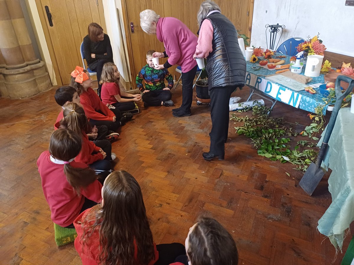 CraigfelenP's tweet photo. #cfp45 had a great visit to St Mary's Church in Clydach today learn all about Harvest. A huge thank you to all of the volunteers for inviting us. #cfpre https://t.co/7UqWVFwtw8