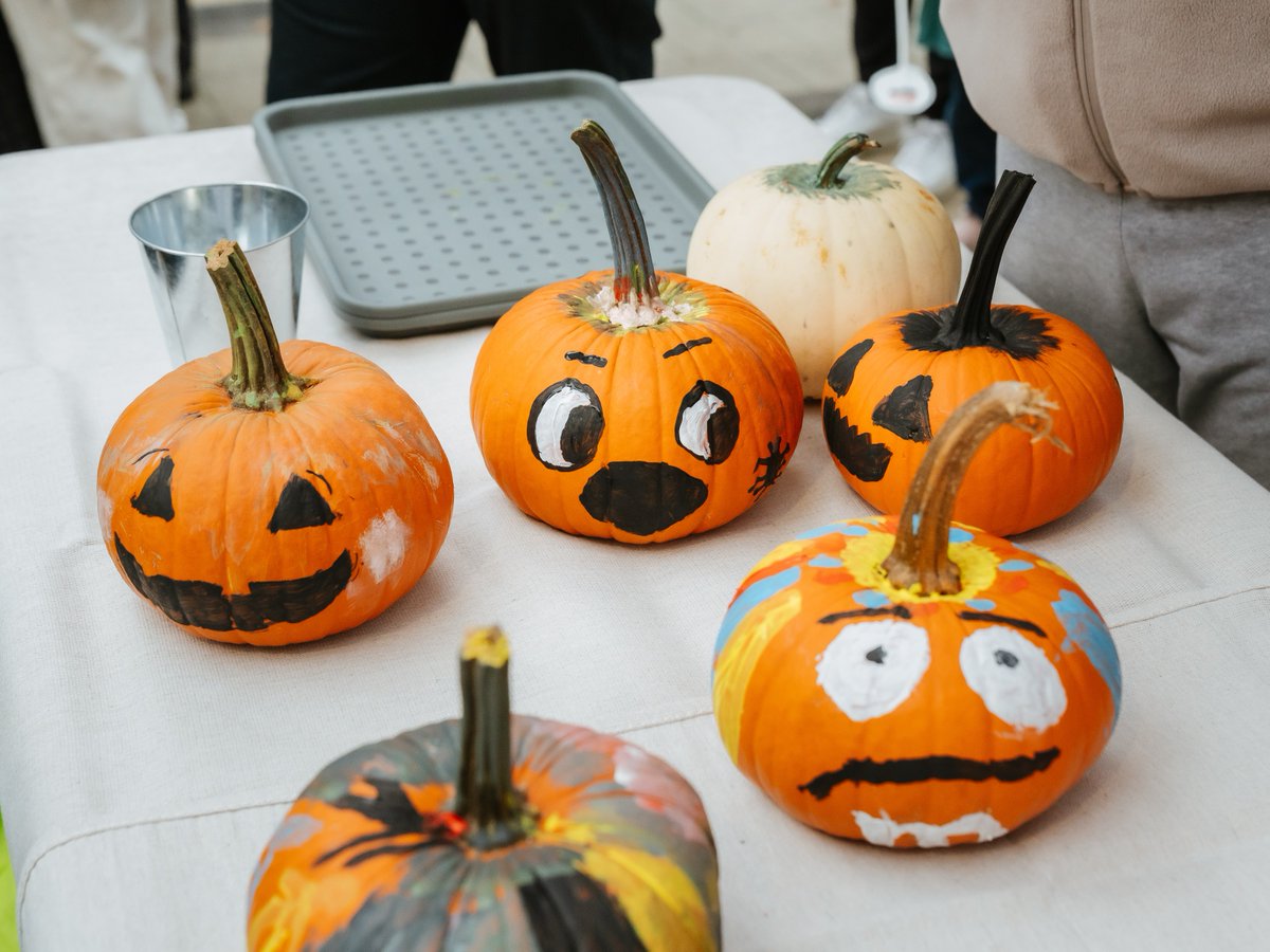DowntownYonge's tweet photo. Some of the beautiful creations from last year's Halloween Spooktacular 😍 

T minus 6 days until the 2023 edition 👻 🎃 

#YongeLove https://t.co/WiA0UW1VPa