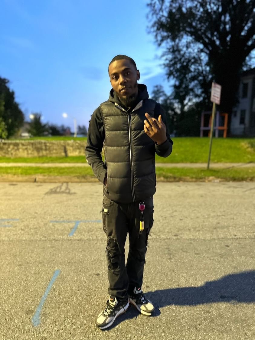 Catslayerrr_'s tweet photo. I move like the military 🪖cause niggas out here grimy 🐍 perfect timing ⏱️ if you ask me I was been due for this shine ✨ #FreeDaGuys #LLMN https://t.co/RRj7iQUphF