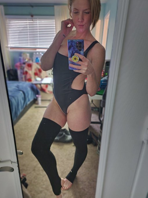 Going live on the interwebs 😉 https://t.co/V5q8td6Zay   @StreamateModels @HighTistic https://t.co/m7<a href="/tag/fetfan"class="tags"><span>&#35;fetfan</span></a>