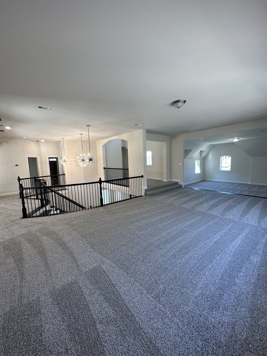 benwegmann's tweet photo. So much room for activities!

Full property tour on my Instagram story 👀 IG: Benwegmann https://t.co/eB9KLx70Hd