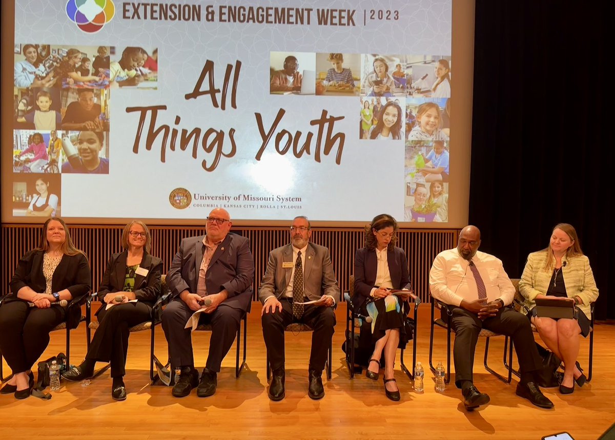 Enjoyed an excellent panel at <a href="/MUExtension/">MU Extension</a> ‘s EEW this morning that included @MOEd’s Lisa Dierking, Family Support Division Deputy Director John Ginwright, and Missouri Children’s Division’s Sherry Moller!  <a href="/DSS_Missouri/">MO Social Services</a> <a href="/dierkingmom/">Lisa Dierking</a>