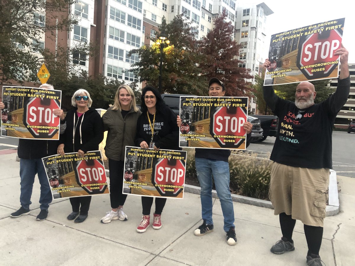 AnneMahoney's tweet photo. Tonight I was proud to join a demonstration by local bus drivers. I talked to Teamster John Murphy who explained that this fight for a fair contract is about safety above all else. I agree, and as your mayor, I will make sure safety is the top priority for our school children. https://t.co/eLJDrRiEY0