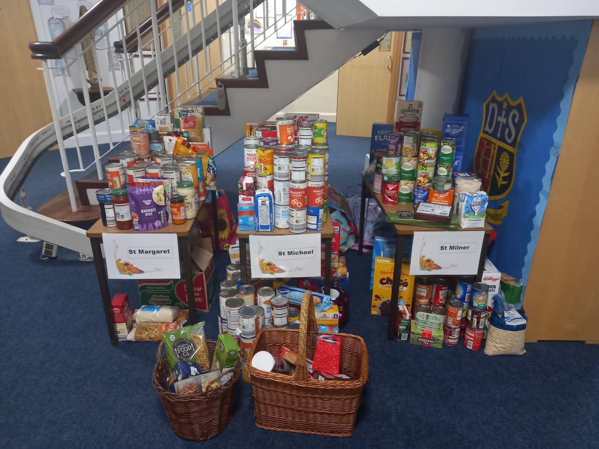 HouseCharlton's tweet photo. Our House Captains gave Poitiers Care a hand with the Harvest donations we received last week. 

Thanks for giving so generously to such an important cause. 

https://t.co/8m1dpWvMNp

#CharltonHouseIndependentSchool #charity #fundraising #foodbank #poitierscare #Harvest https://t.co/mSuJT2xjl7