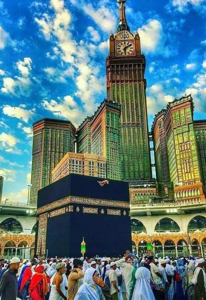 #خاتم_النبیین_محمّدﷺّ وَلِلَّهِ يَسْجُدُ مَا فِي السَّمَاوَاتِ وَمَا فِي الْأَرْضِ مِنْ دَابَّةٍ اور تمام جاندار جو آسمانوں میں ہیں اور جو زمین میں ہیں سب اللّٰهِ کے آگے(عاجزی سے) سجدہ کرتے ہیں سُورَةُ النَّحۡلِ - 49 #صلوا_عليه_وسلموا_تسليما السلام علیکم 💞