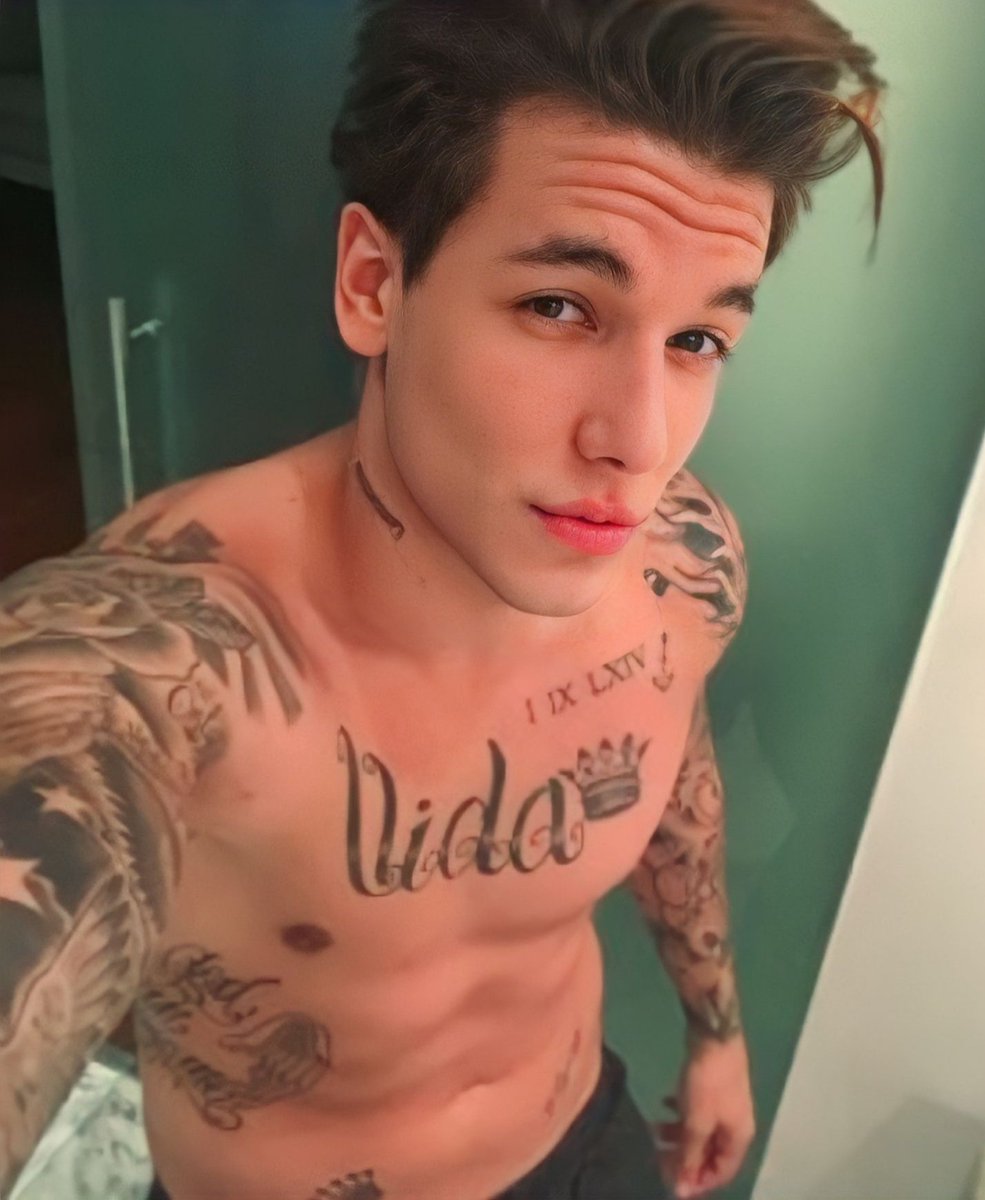 Anahi_gh6's tweet image. Lo Guapo que estaba nuestro Mandi aquí?😮 #GHVIP25O  #GHVIP26O