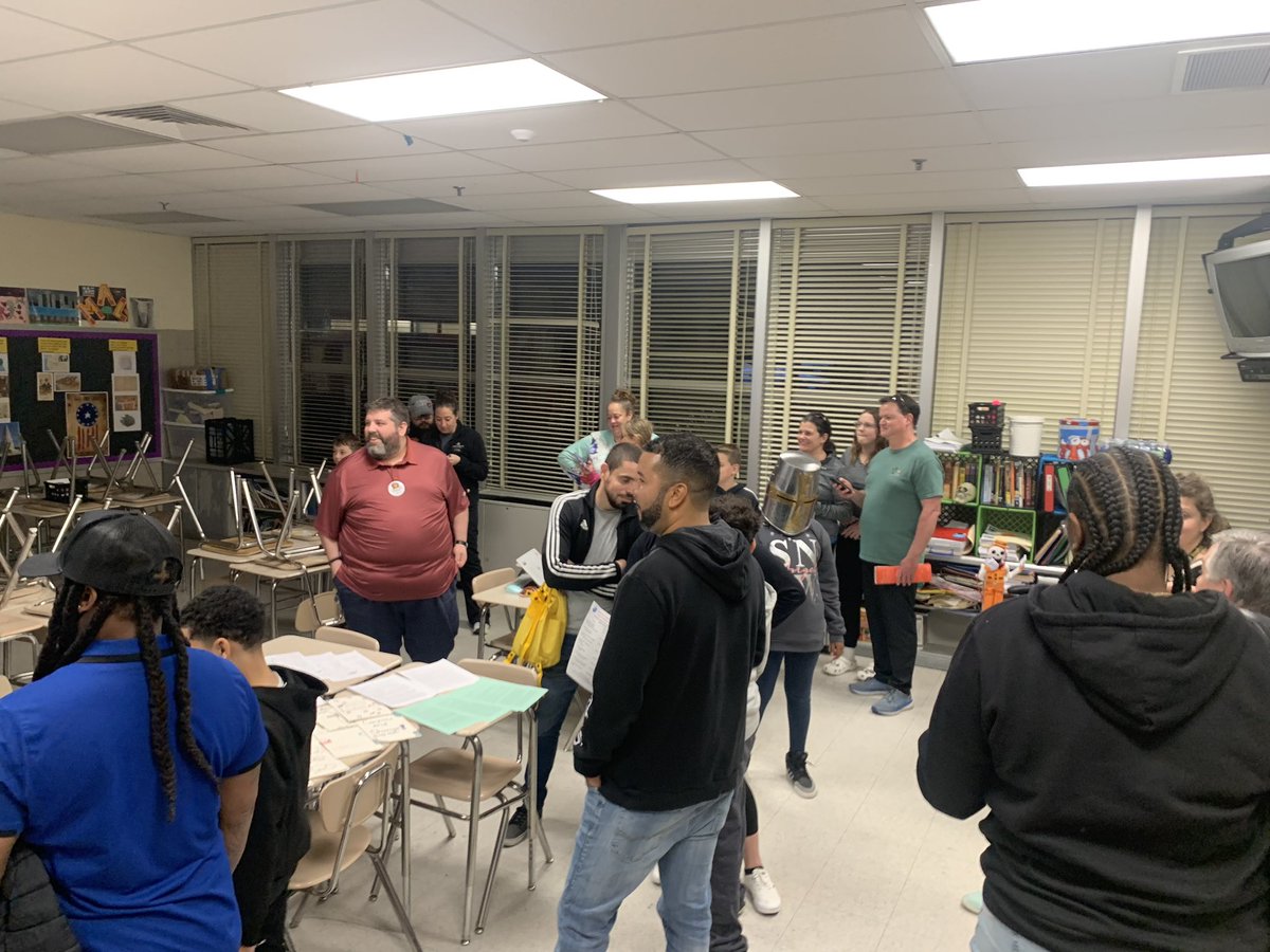 MRMS Magnet Showcase was a success! Great opportunity to highlight our students, faculty, and school! <a href="/MRMSlions/">Middle River Middle</a> <a href="/ERothman31/">Evan Rothman</a> <a href="/AtwoodStarkey/">Sarah Atwood-Starkey</a> <a href="/RuddenJamie/">Mrs. Rudden</a> <a href="/MrsJones_410/">Mrs. Jones</a> <a href="/S_Mustipher/">Sam Mustipher</a>