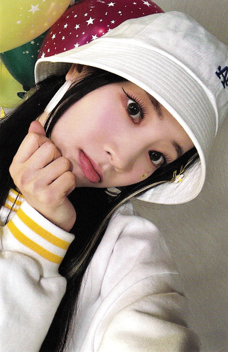 SCAN] TWICE OFFICIAL FANCLUB 4TH GENERATION 