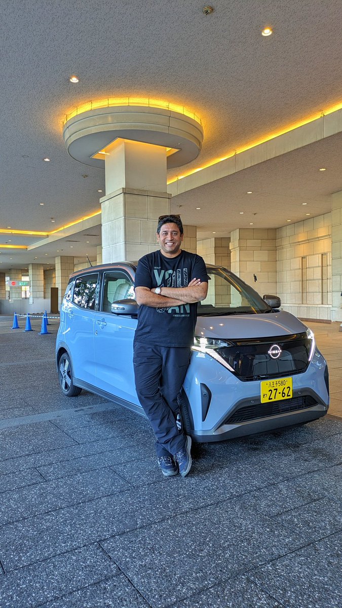 Wanna know how this micro EV is to drive? Stay tuned to youtube.com/bunnypuniavide… for the review that drops soon ;) What a fun little thing this is, the Sakura EV @Nissan_India @Nissan #JMS23 #nissanexplorers #nissansakuraev