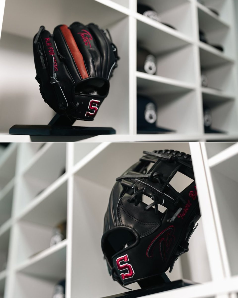 Since we posted our video highlighting @swatbaseball ‘s glove deal, a bunch of you guys asked to see more ➡️
.
.
.
Here are a few close ups highlighting some heat the guys cooked up 🔥 #TaterGloveGame 
.
.
.
📸: @aximcreative @codycharneski 
#CustomGloves #BaseballGloves