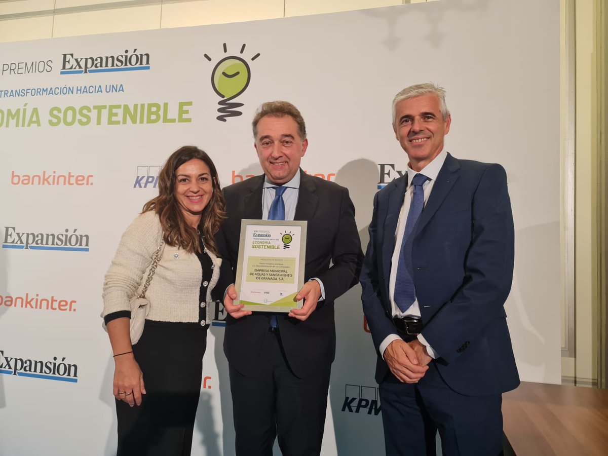 <a href="/Emasagra/">Emasagra</a> reconocida entre más de cien aspirantes en los “Premios Expansión hacia una Economía Sostenible” por su compromiso con la #Descarbonización. 
Este reconocimiento es fruto de la concienciación e implicación de todo el personal de la empresa. Enhorabuena!