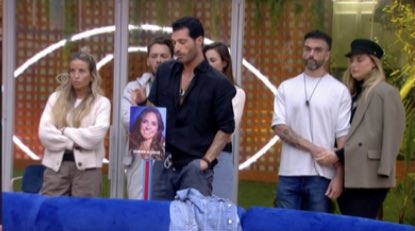 comentemoslo's tweet image. PROMOCIÓN DE IKEA 70% DESCUENTO 

El deseo de España es que vayáis saliendo uno detrás de otro.

FUERA TODOS YA #GHVIP25O