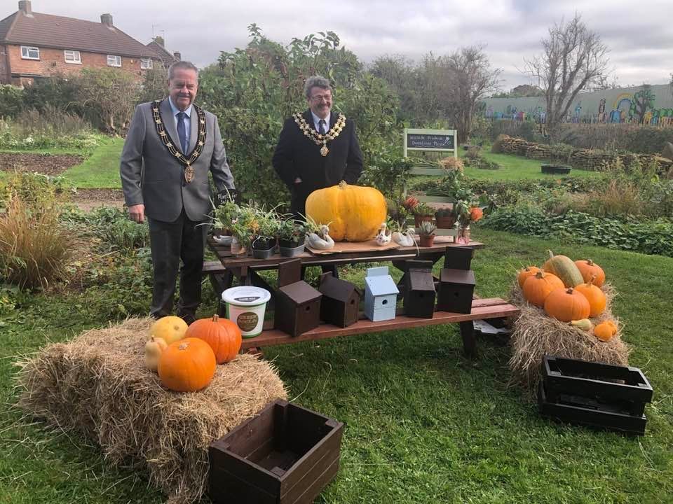 LincolnMayorUK's tweet photo. Really enjoyed our visit to the Green Synergy Global Harvest Festival today. Some amazing people doing some amazing work 👍 https://t.co/ieJxKEsoyv