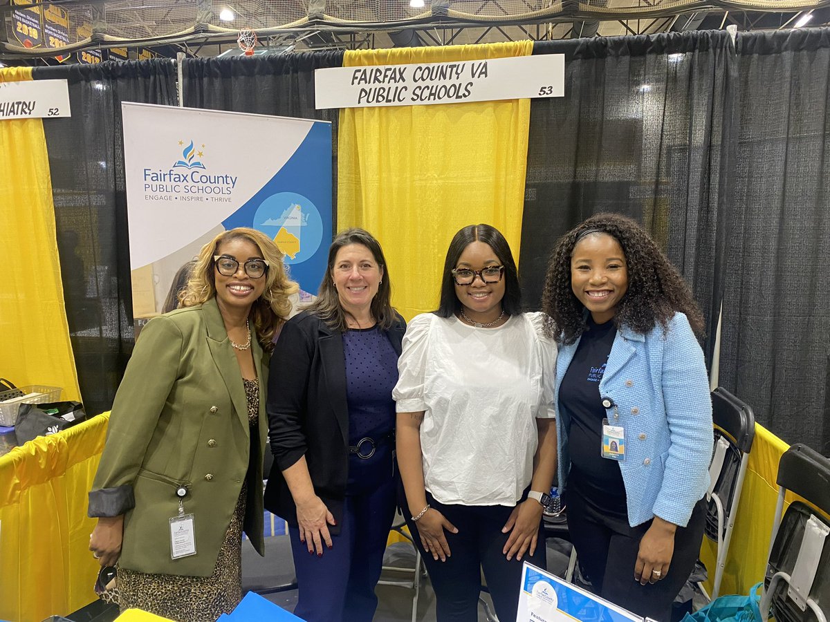 fcpsvajobs's tweet photo. What an excited day to recruit @BowieState ! 👊🏽to Jordan Smith, graduate of @MtVernonHS We enjoyed meeting everyone who stopped by! @fcpsnews https://t.co/ZQQQ3auqeL