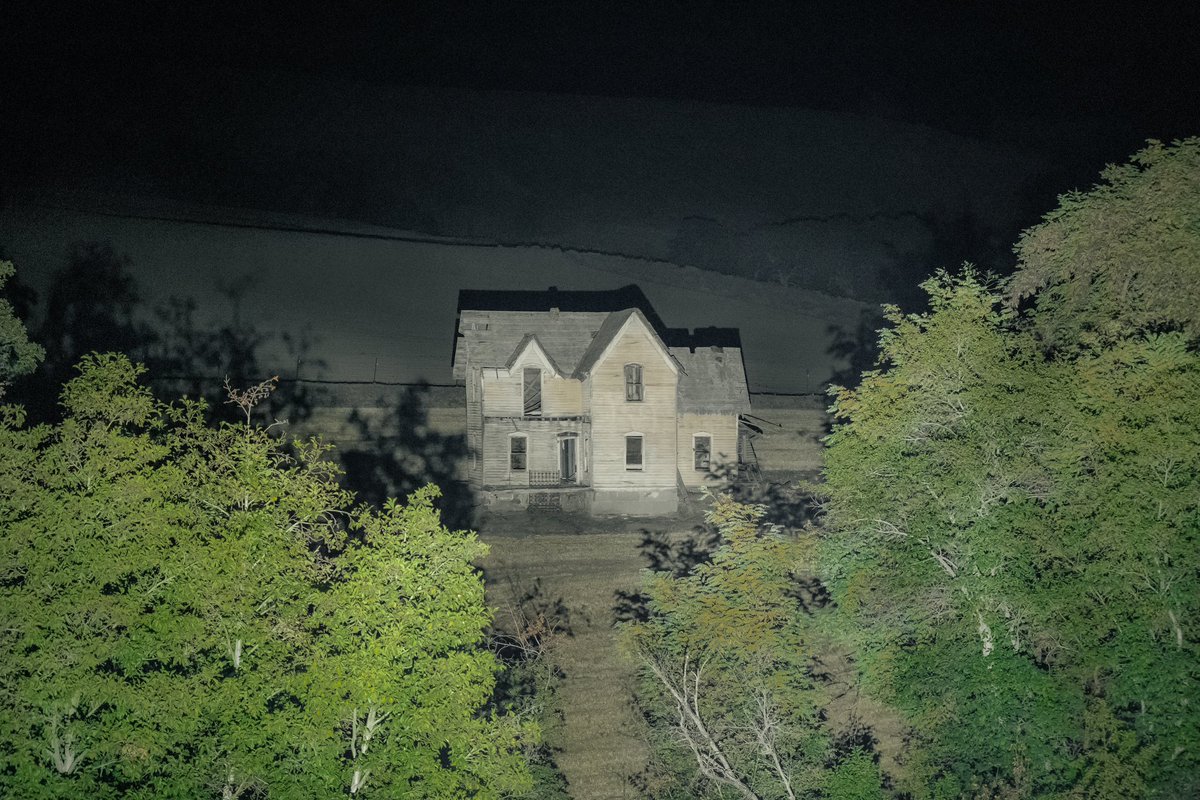 briscoepark's tweet photo. Photos I took at 3am https://t.co/k9M7L176QR
